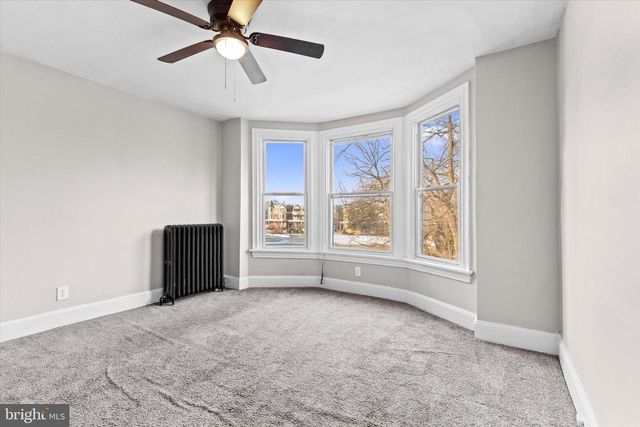 2143 LOGAN ST, Harrisburg, PA 17110