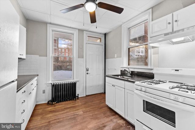 2143 LOGAN ST, Harrisburg, PA 17110