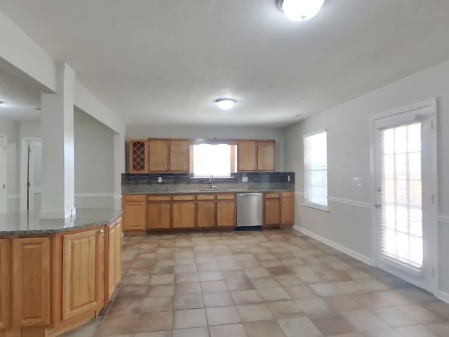 2108 Montgomery Ln, La Vergne, TN 37086