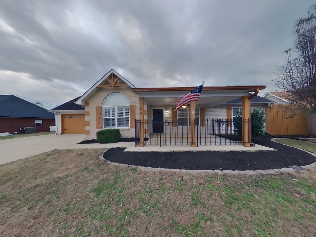 2108 Montgomery Ln, La Vergne, TN 37086