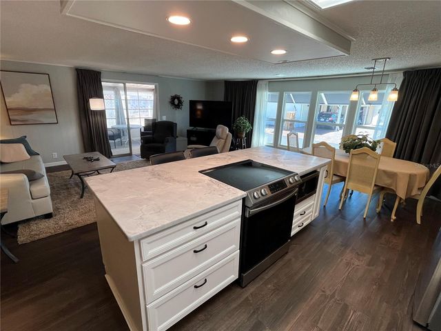 837 JOLANDA CIRCLE, Venice, FL 34285