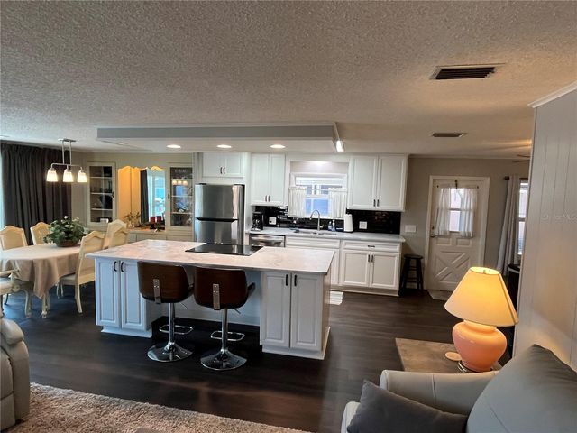 837 JOLANDA CIRCLE, Venice, FL 34285