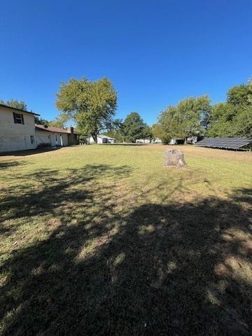 5545 Fountain Road, Joplin, MO 64801