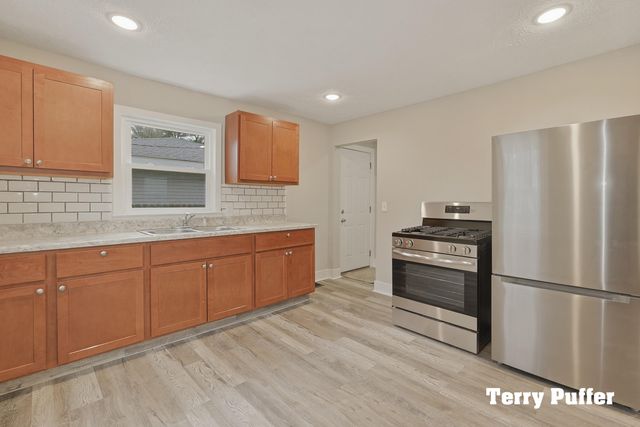 825 Stevens Street, Muskegon, MI 49442