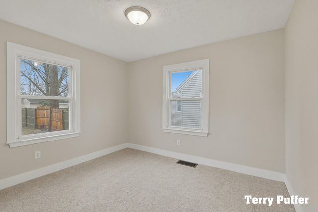 825 Stevens Street, Muskegon, MI 49442