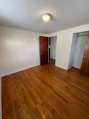 5205 W Drummond Place 1, Chicago, IL 60639