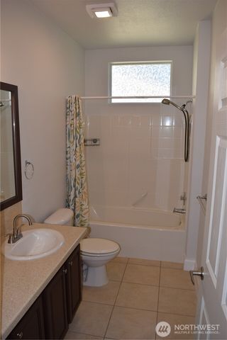 92 Sunset Meadows Lane, Port Hadlock, WA 98339