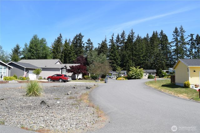 92 Sunset Meadows Lane, Port Hadlock, WA 98339