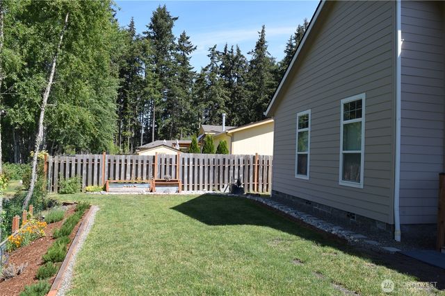 92 Sunset Meadows Lane, Port Hadlock, WA 98339