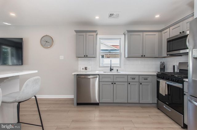 1007 HILARY AVE, Croydon, PA 19021