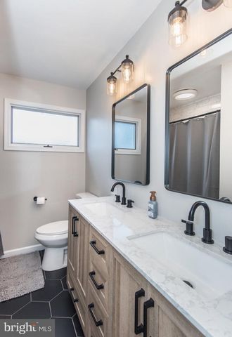 1007 HILARY AVE, Croydon, PA 19021