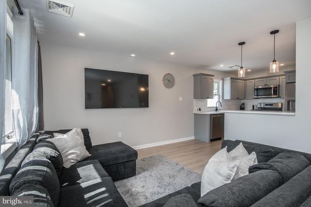1007 HILARY AVE, Croydon, PA 19021