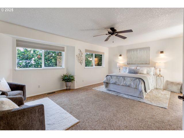 16716 Nw PADDINGTON Dr, Beaverton, OR 97006