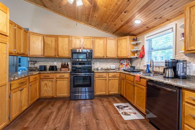 51 Winnebago Drive, Cherokee Village, AR 72529