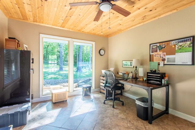 51 Winnebago Drive, Cherokee Village, AR 72529