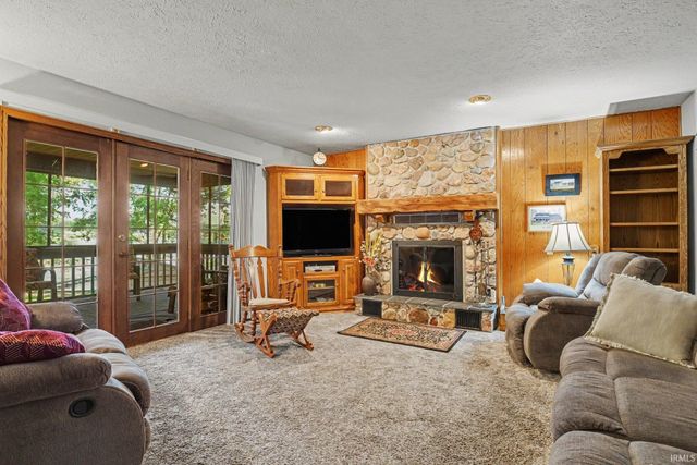 10416 State Road 120, Middlebury, IN 46540
