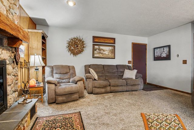 10416 State Road 120, Middlebury, IN 46540