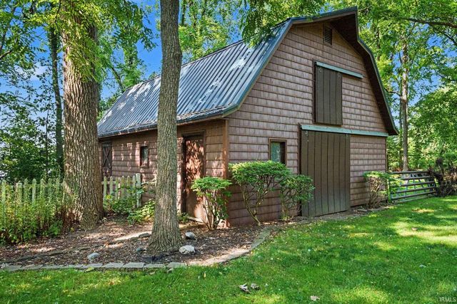 10416 State Road 120, Middlebury, IN 46540