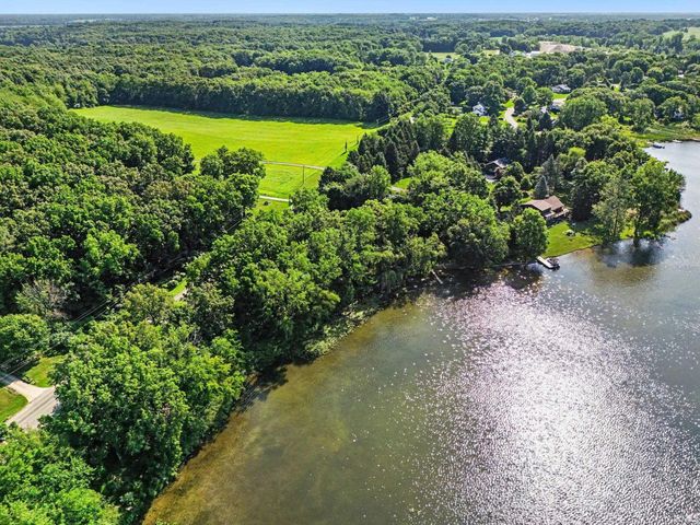 10416 State Road 120, Middlebury, IN 46540