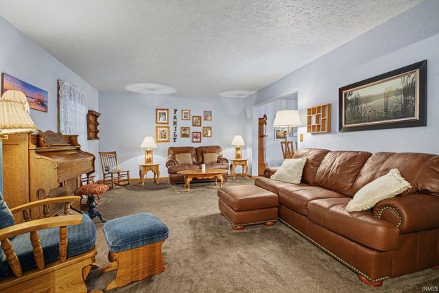 10416 State Road 120, Middlebury, IN 46540