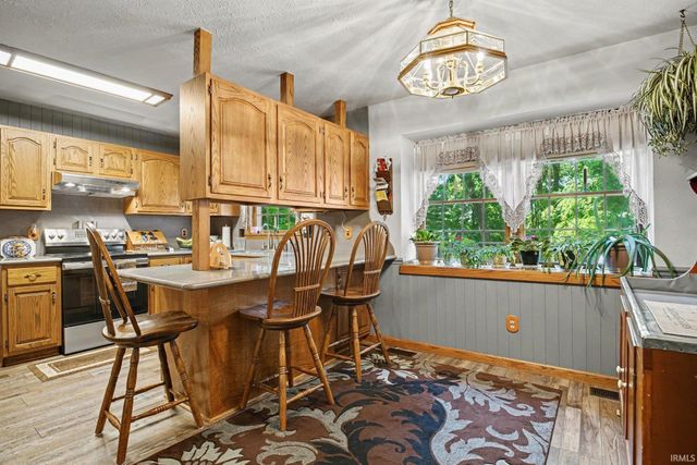 10416 State Road 120, Middlebury, IN 46540