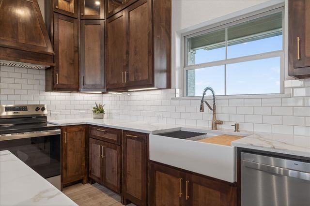 861 Alondrita Street, Celeste, TX 75423