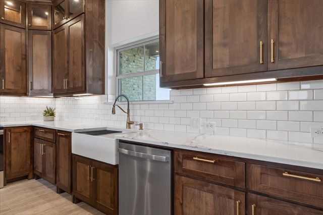 861 Alondrita Street, Celeste, TX 75423