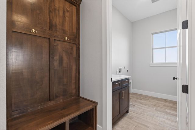 861 Alondrita Street, Celeste, TX 75423