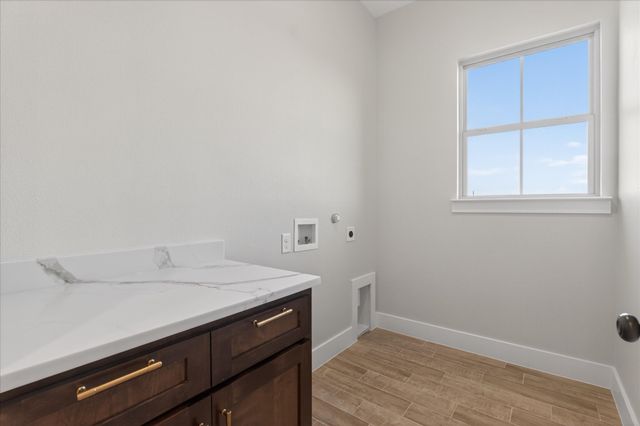 861 Alondrita Street, Celeste, TX 75423