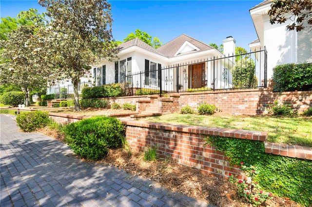 17030 Tennis Club Drive V-2B, Fairhope, AL 36532