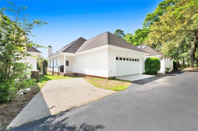 17030 Tennis Club Drive V-2B, Fairhope, AL 36532