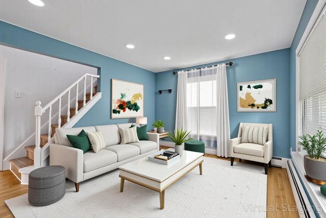 9544 W Metcalf PLACE, Milwaukee, WI 53222