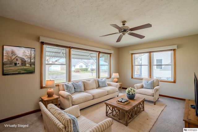 1136 N Garfield Street, Fremont, NE 68025