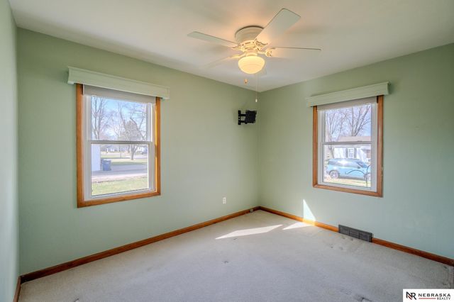 1136 N Garfield Street, Fremont, NE 68025