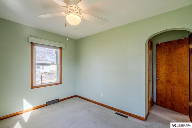 1136 N Garfield Street, Fremont, NE 68025