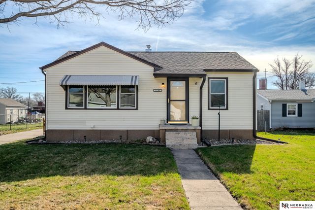 1136 N Garfield Street, Fremont, NE 68025