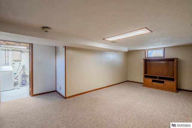 1136 N Garfield Street, Fremont, NE 68025