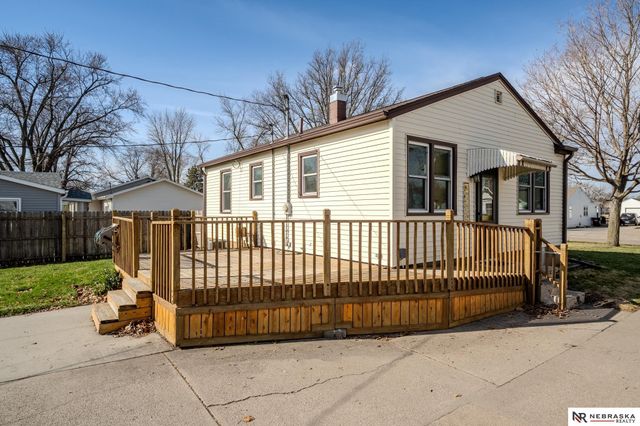 1136 N Garfield Street, Fremont, NE 68025