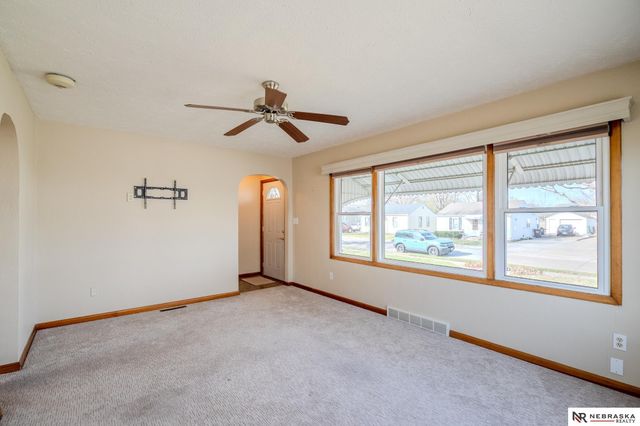 1136 N Garfield Street, Fremont, NE 68025