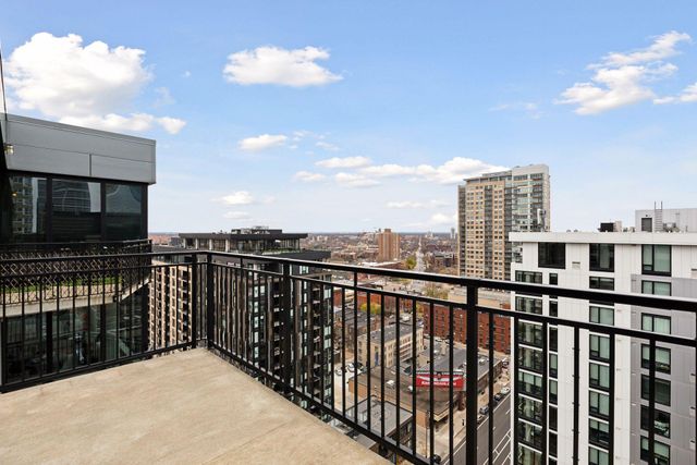 740 Portland Avenue 1714, Minneapolis, MN 55415