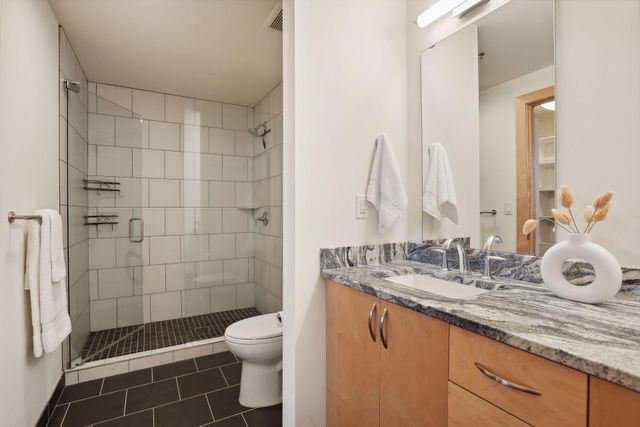 740 Portland Avenue 1714, Minneapolis, MN 55415
