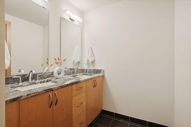 740 Portland Avenue 1714, Minneapolis, MN 55415