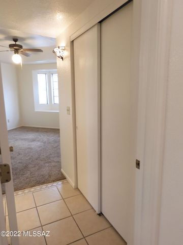 4776 W Rosebay Street, Tucson, AZ 85742