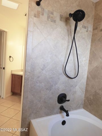 4776 W Rosebay Street, Tucson, AZ 85742