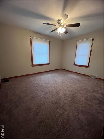 210 Nelson Avenue, Edwardsville, IL 62025