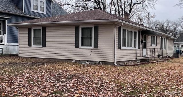 210 Nelson Avenue, Edwardsville, IL 62025