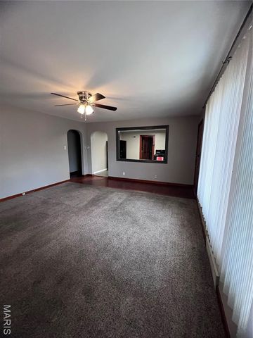 210 Nelson Avenue, Edwardsville, IL 62025