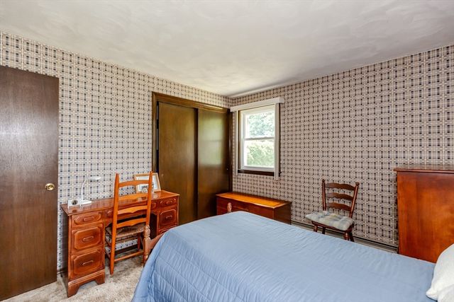 21 Evergreen Drive, Swansea, MA 02777