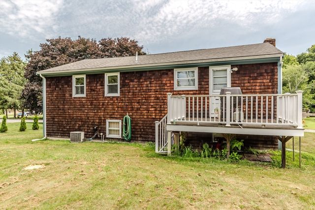 21 Evergreen Drive, Swansea, MA 02777