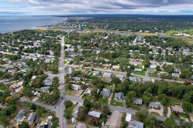 6 Kibby Lane, Dennis Port, MA 02639